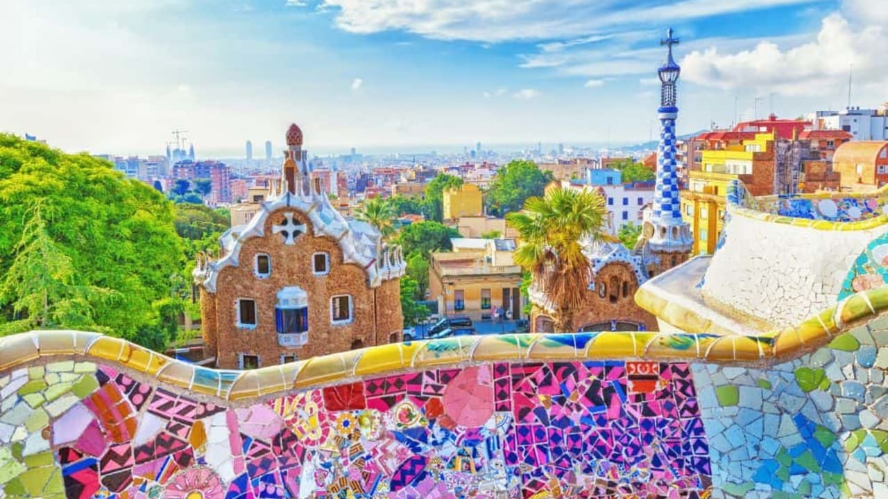 Top 5 reasons to visit Spain