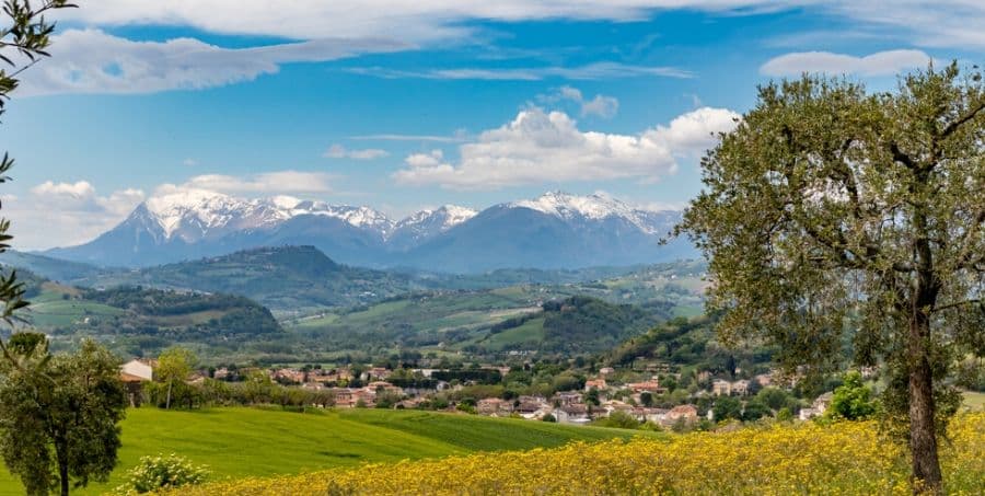 experience-le-marche-on-italy-holiday.jpg