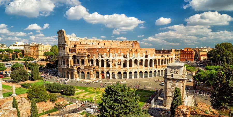 visit-colosseum-on-rome-city-break.jpg