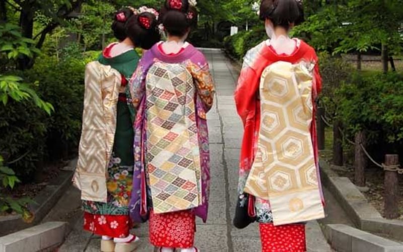 10 Fascinating Facts about Japan