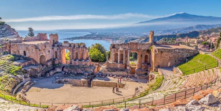 visit-greek-theater-in-taormina.jpg