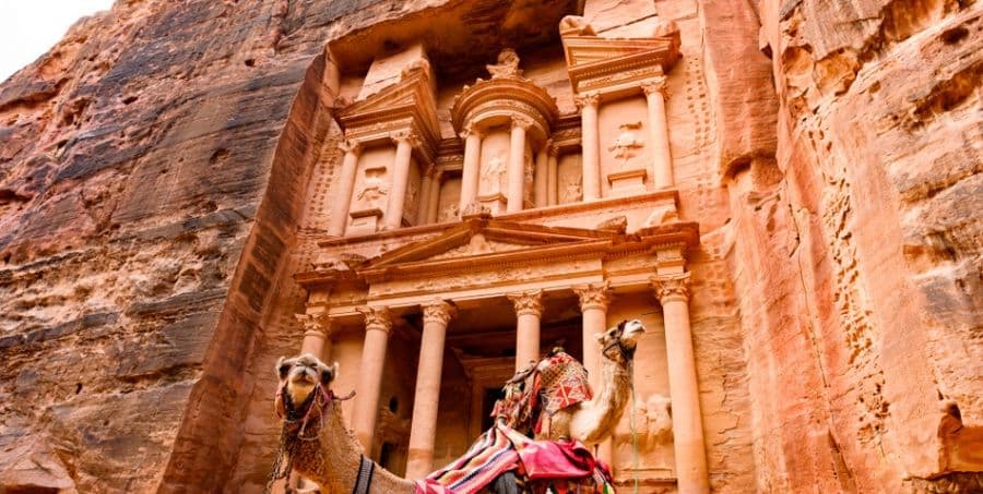 explore-petra-on-guided-jordan-holiday.jpg