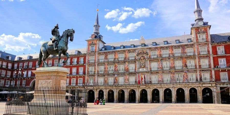 discover-plaza-mayor-in-madrid.jpg