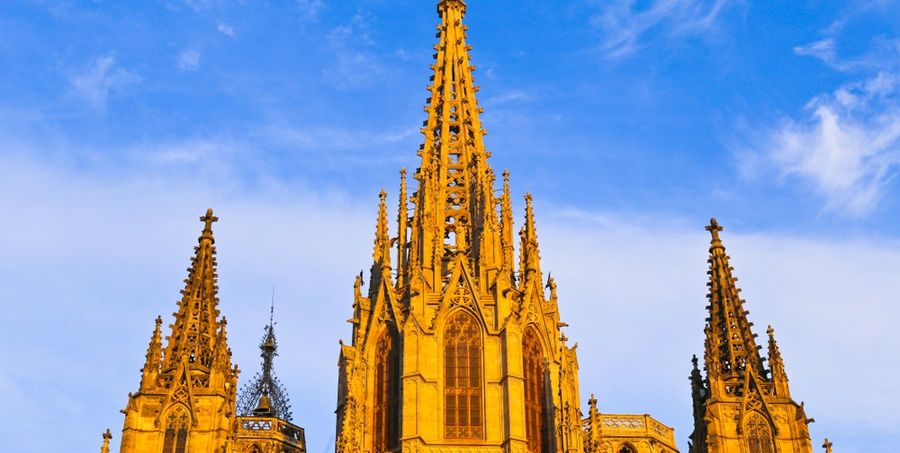 discover-sagrada-famila-in-barcelona.jpg