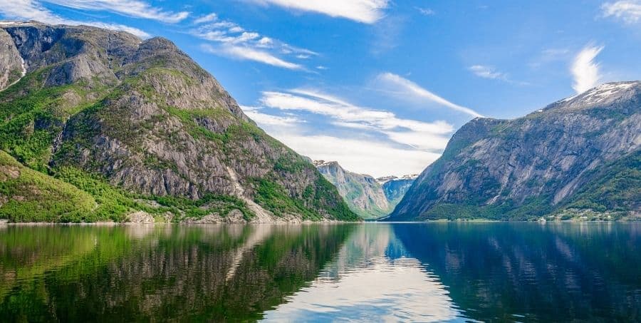 see-hardangerfjord.jpg