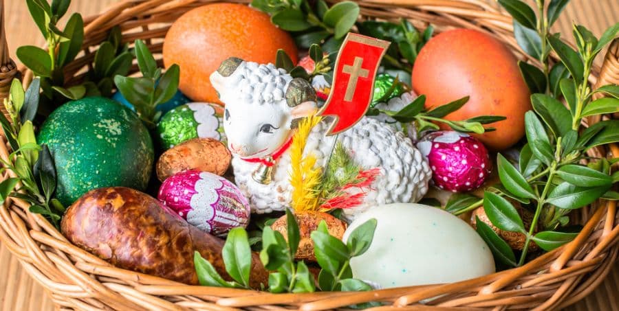 blessing-basket-easter-polish-tradition.jpg