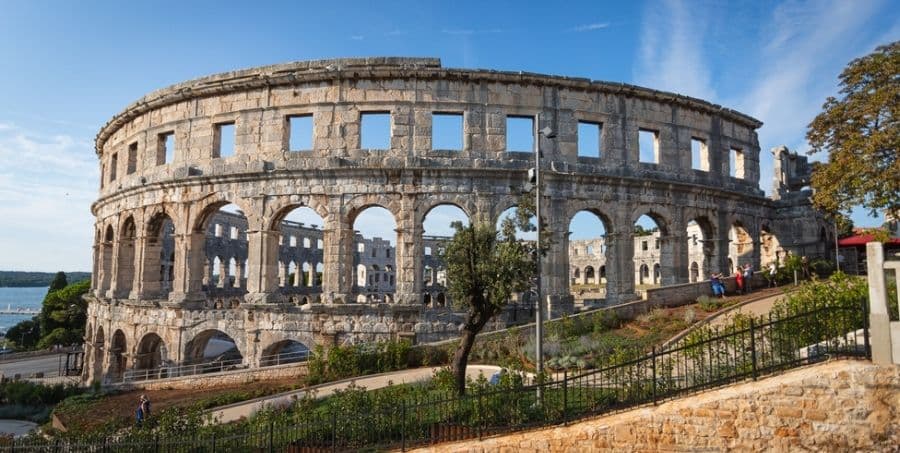 discover-pula-amphitheatre.jpg