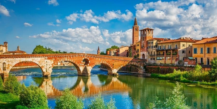 visit-verona-lake-garda-holiday.jpg
