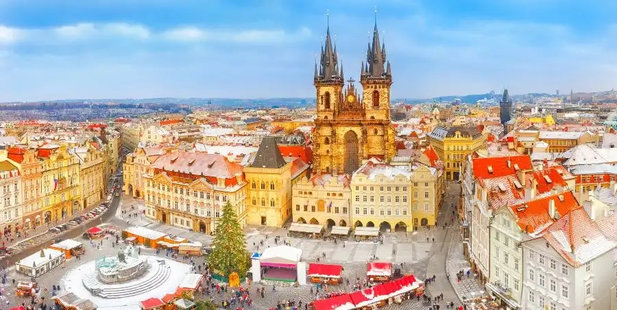 visit-prague-in-december.webp