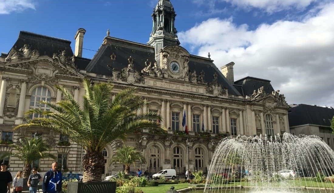 Enjoy free time in Tours