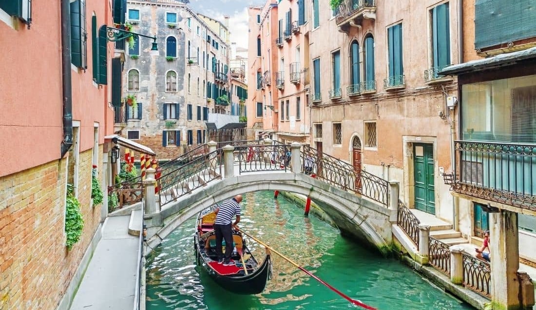 Uncover the canals in Venice