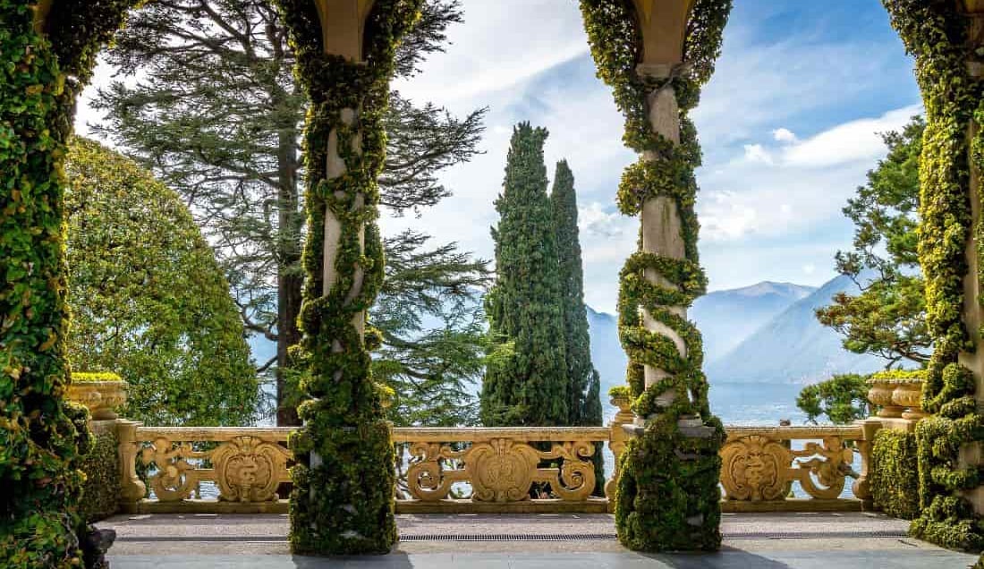Explore the stunning grounds of Villa del Balbianello
