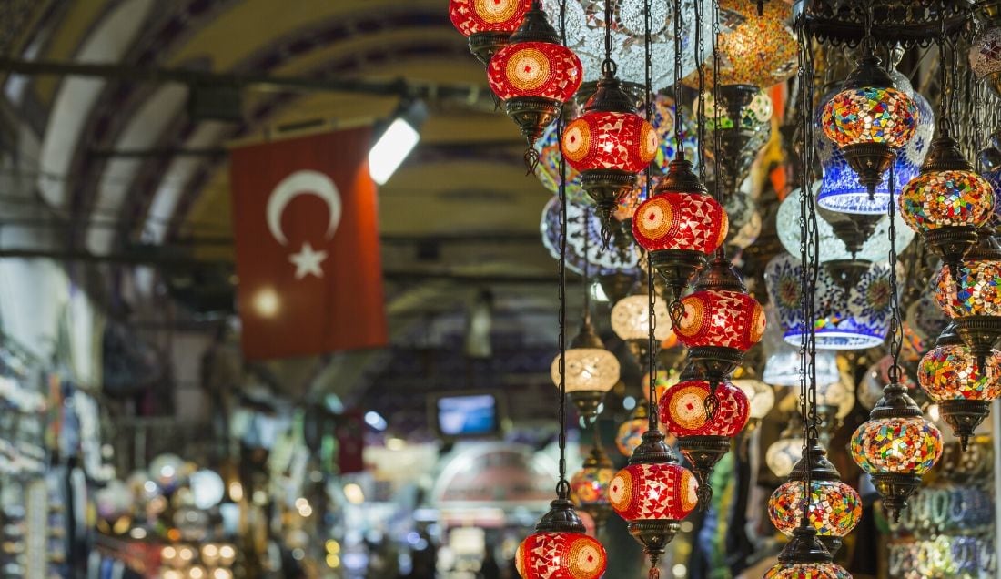 Explore the Grand Bazaar in Istanbul