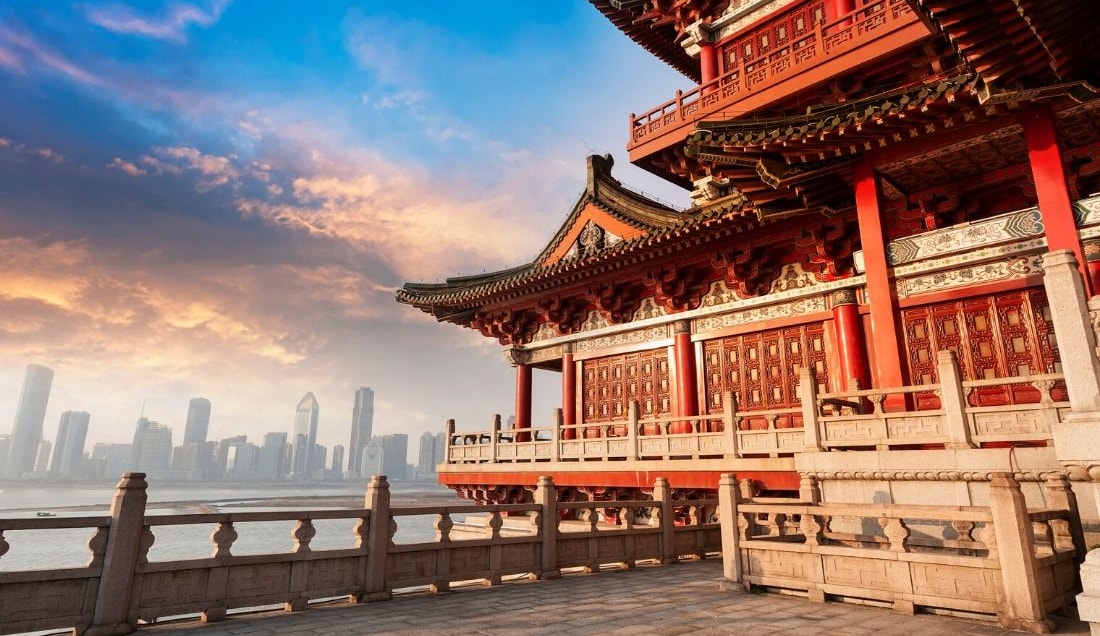 Beijing, Xi'an & Shanghai incl. Dubai extension