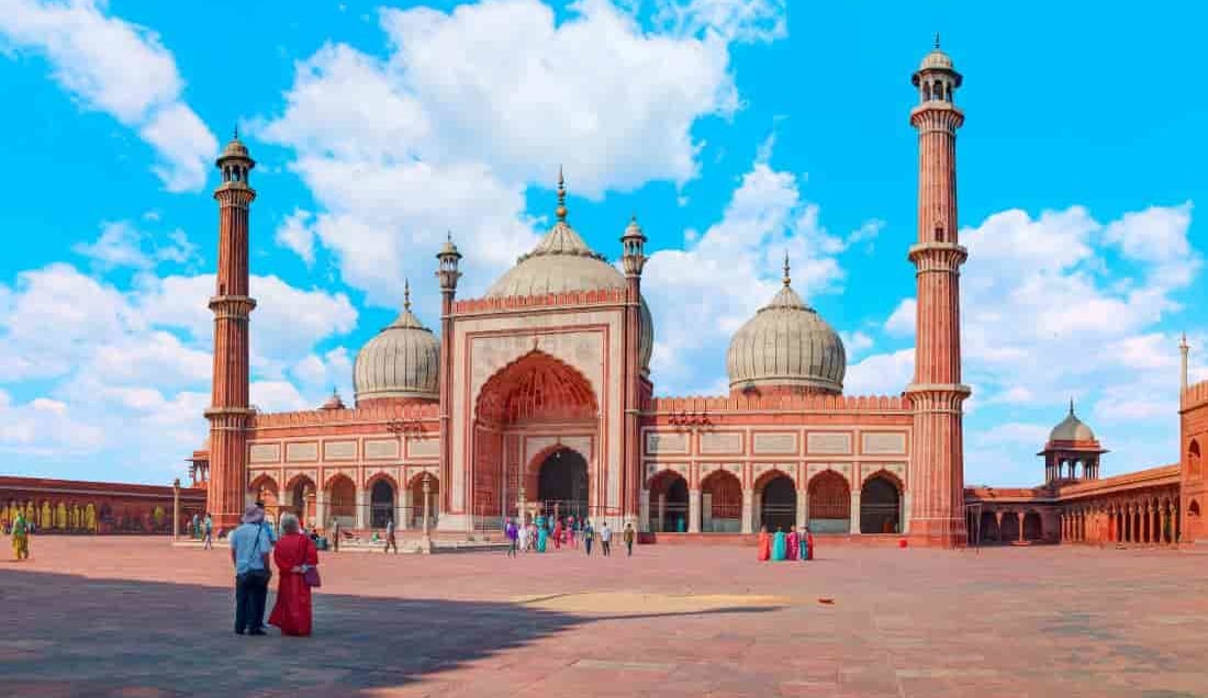 Visit Jama Masjid in Old Delhi