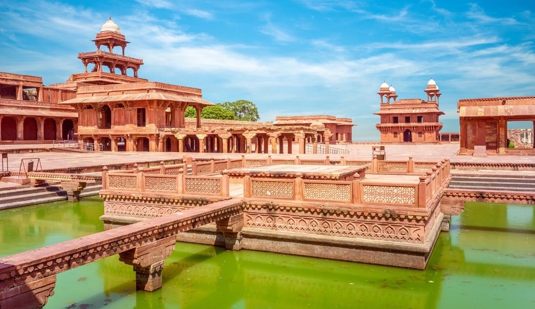 Explore Fatephur Sikri