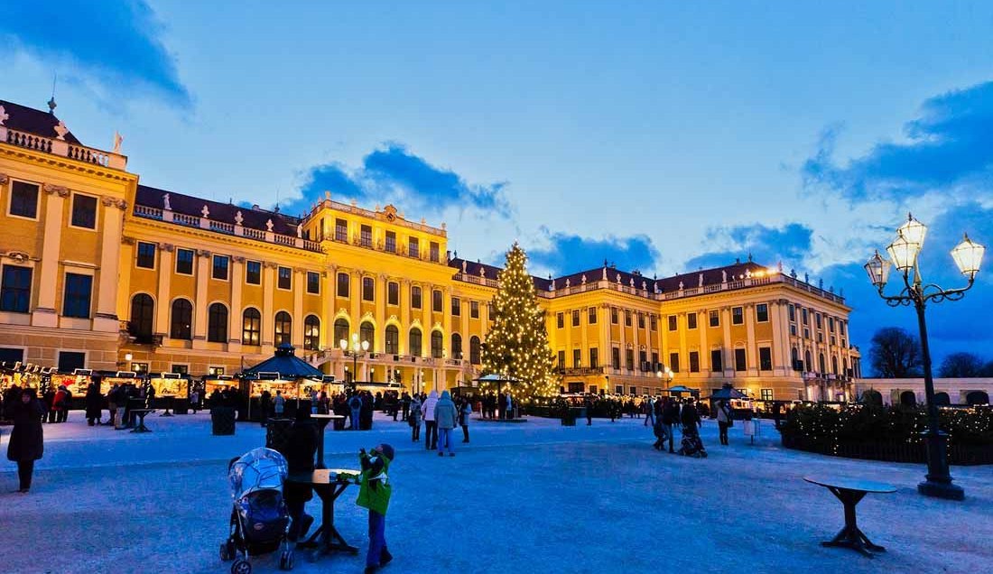 Take a guided tour of Schönbrunn Palace