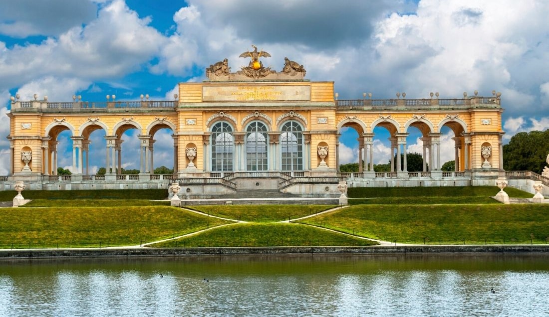 Discover Schoenbrunn Gardens Vienna