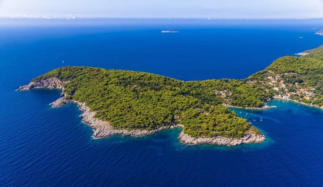 Take a boat trip to  the Elaphiti Islands.