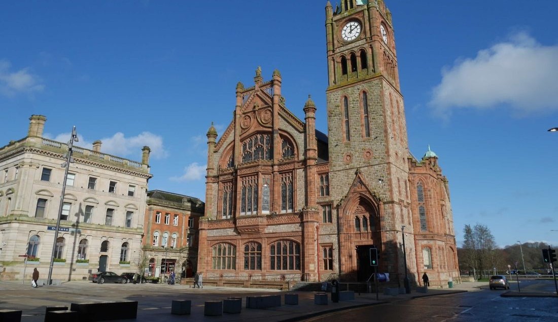 Enjoy a walking tour of Derry