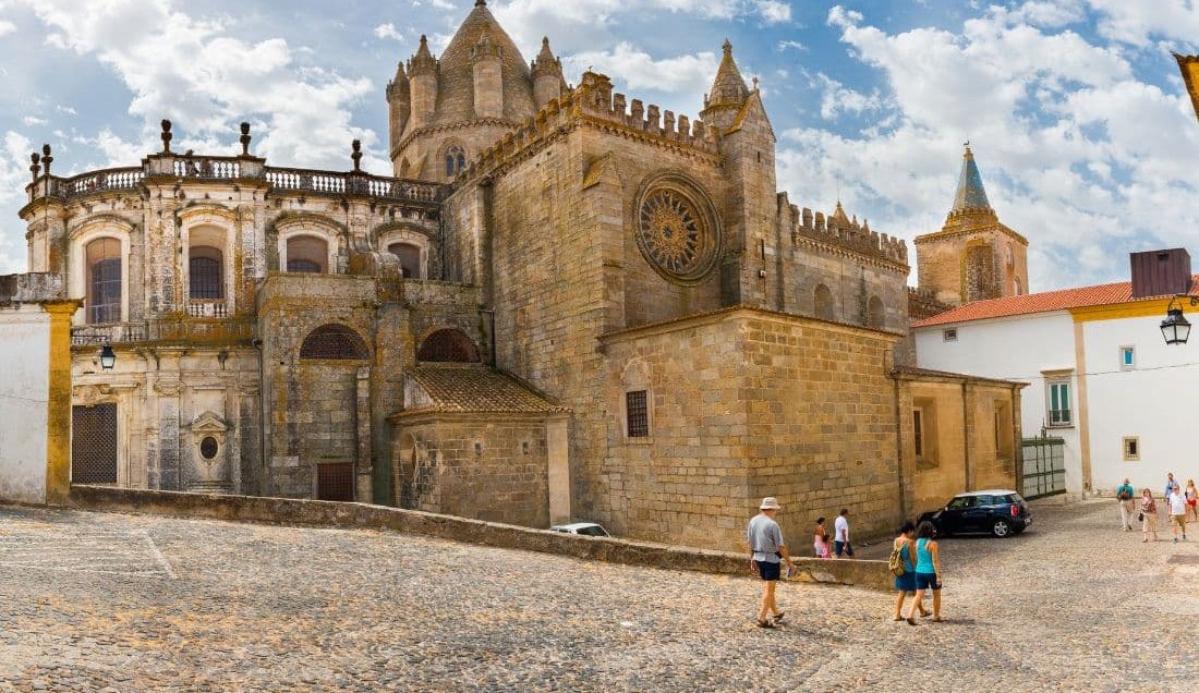 Discover Alentejo including Evora and the Algarve - Solo Traveller