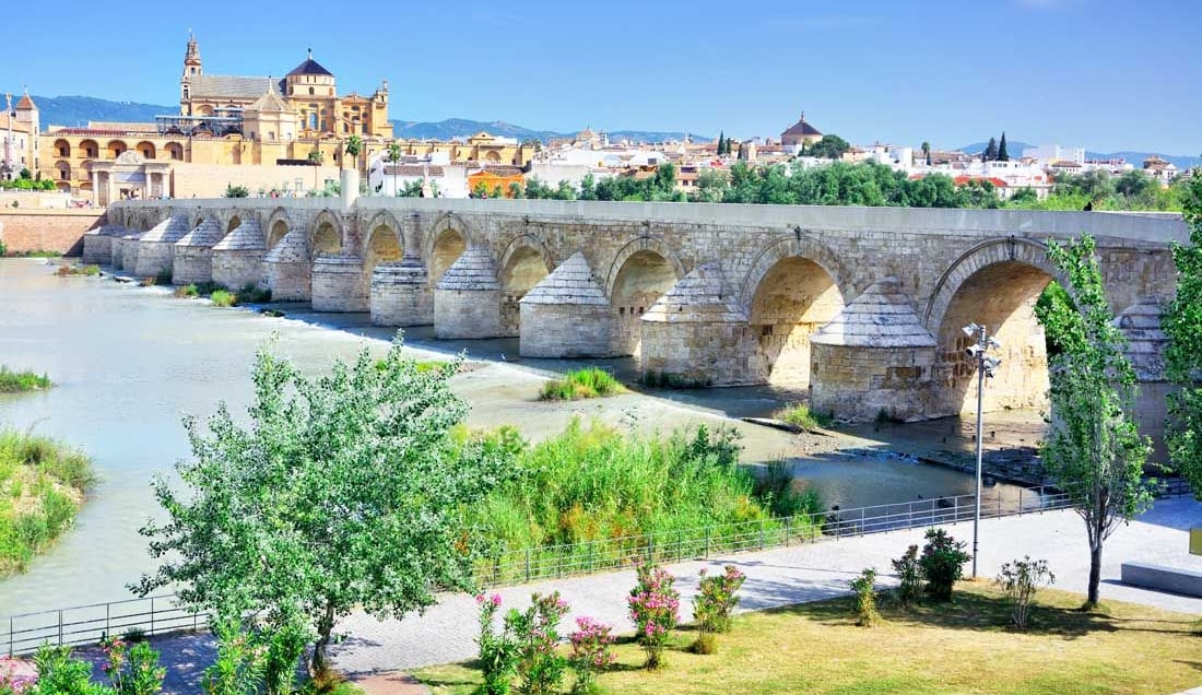 Enjoy a walking tour of Córdoba