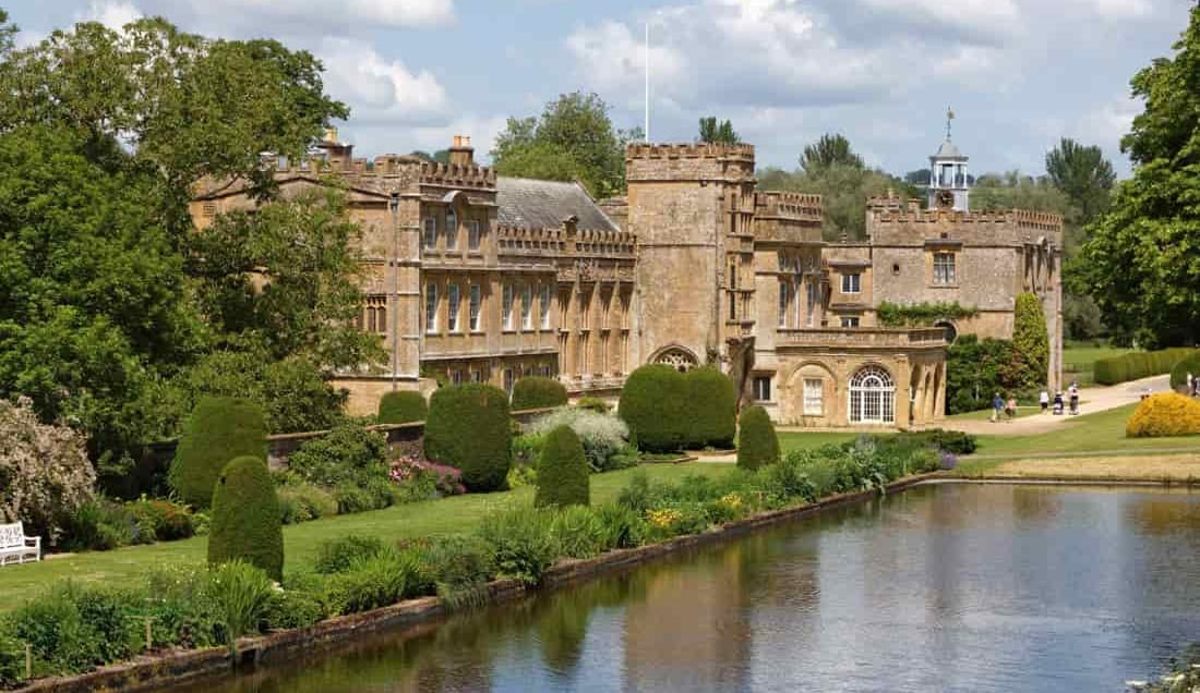 Explore Forde Abbey Gardens