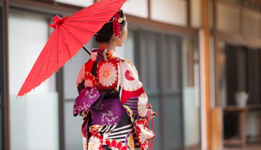 Experience a Geisha Show