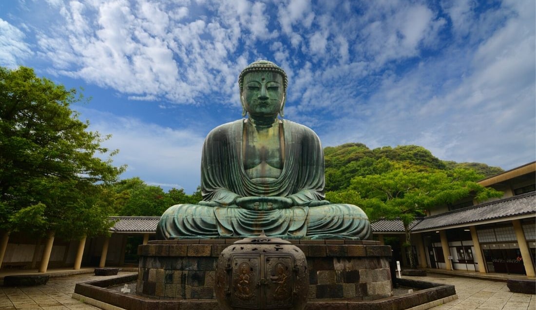 See the Great Temple of Kamakura
