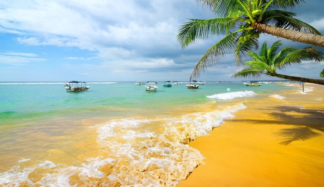 Relax on the beautiful beaches 