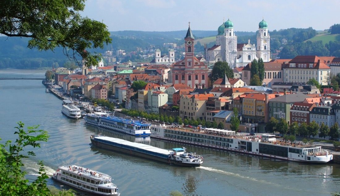 Danube Taster River Cruise - Solo Traveller (Passau-Passau)