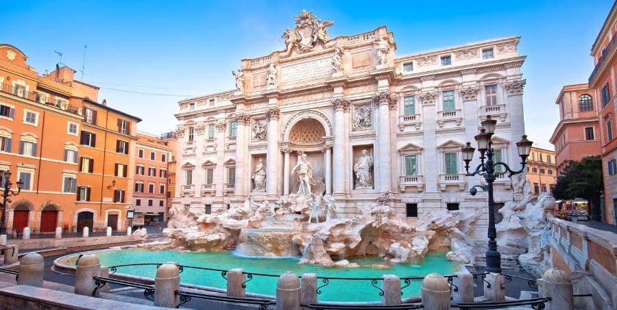 See Trevi Fountain - Top Places Italy.jpg