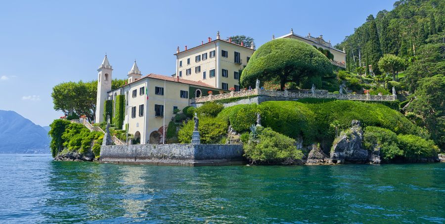 Visit Villa Balbianello - Lake Como in April.jpg