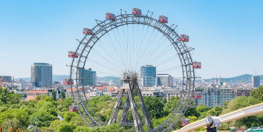 Riesenrad Ferris Wheel Vienna.jpg
