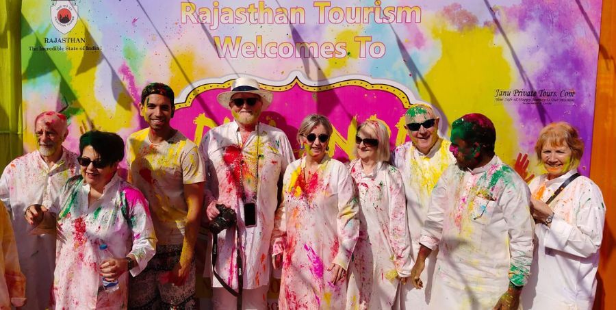 colourful-holi-festival-jodhpur-tour-group.jpg