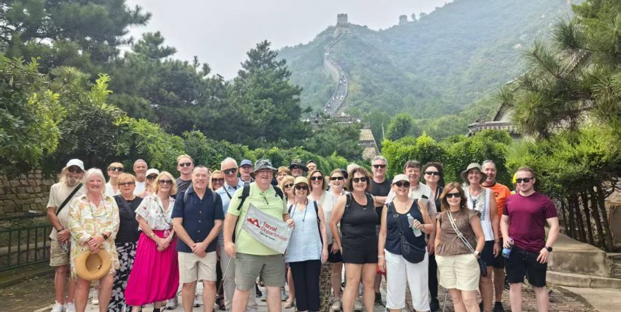 Group-great-wall-China.jpg