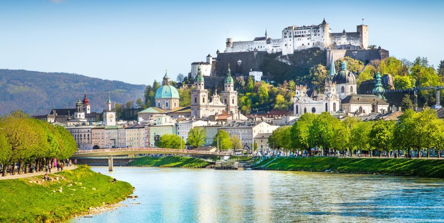 salzburg-old-town-fortress-hohensalzburg-austria.jpg