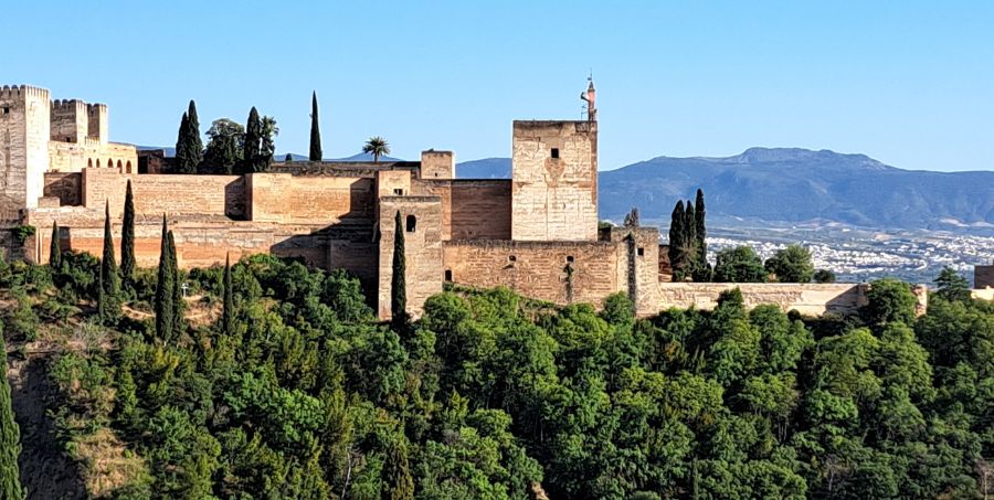 alhambra-palace-fortress-granada-andalusia-spain.jpg