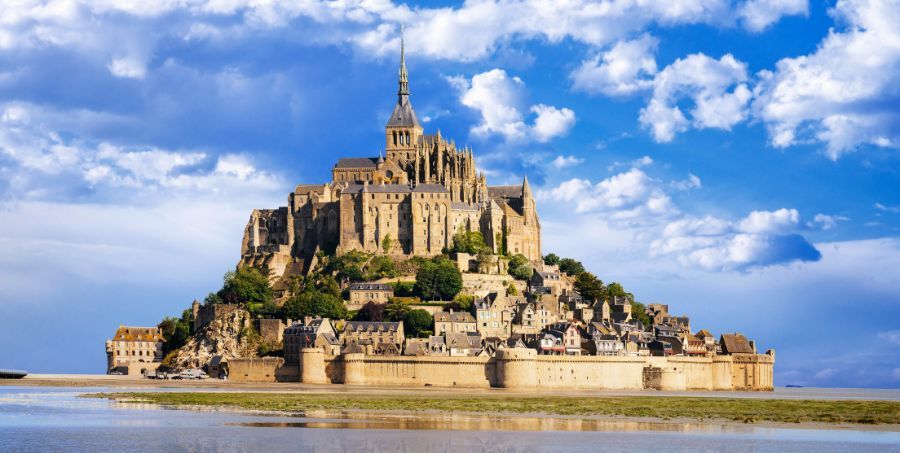 Top 10 Must-See Destinations in 2025 | Travel Department IE