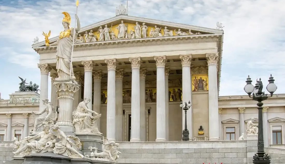 See the top sights of Vienna