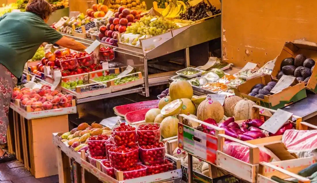 Uncover the Bologna food markets