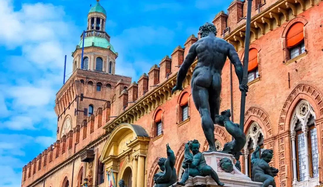 See Fountain of Neptune