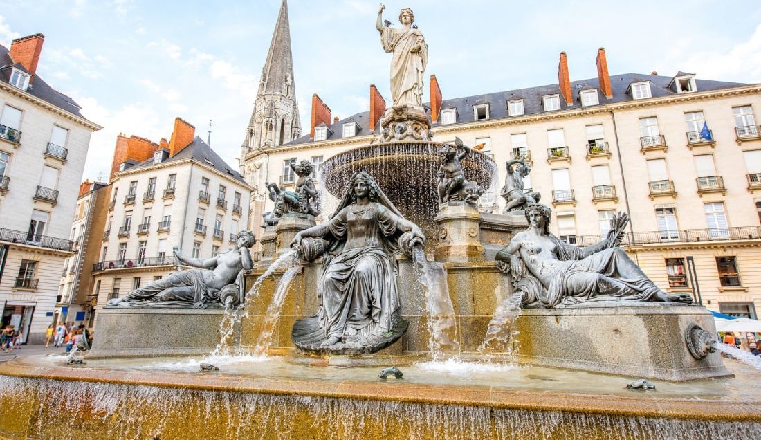 Discover the Royal Square of Nantes