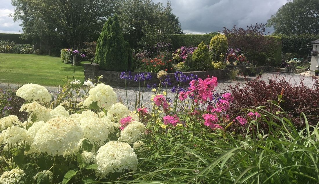 Visit O'Mahony Garden