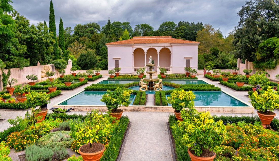 Explore Hamilton Gardens