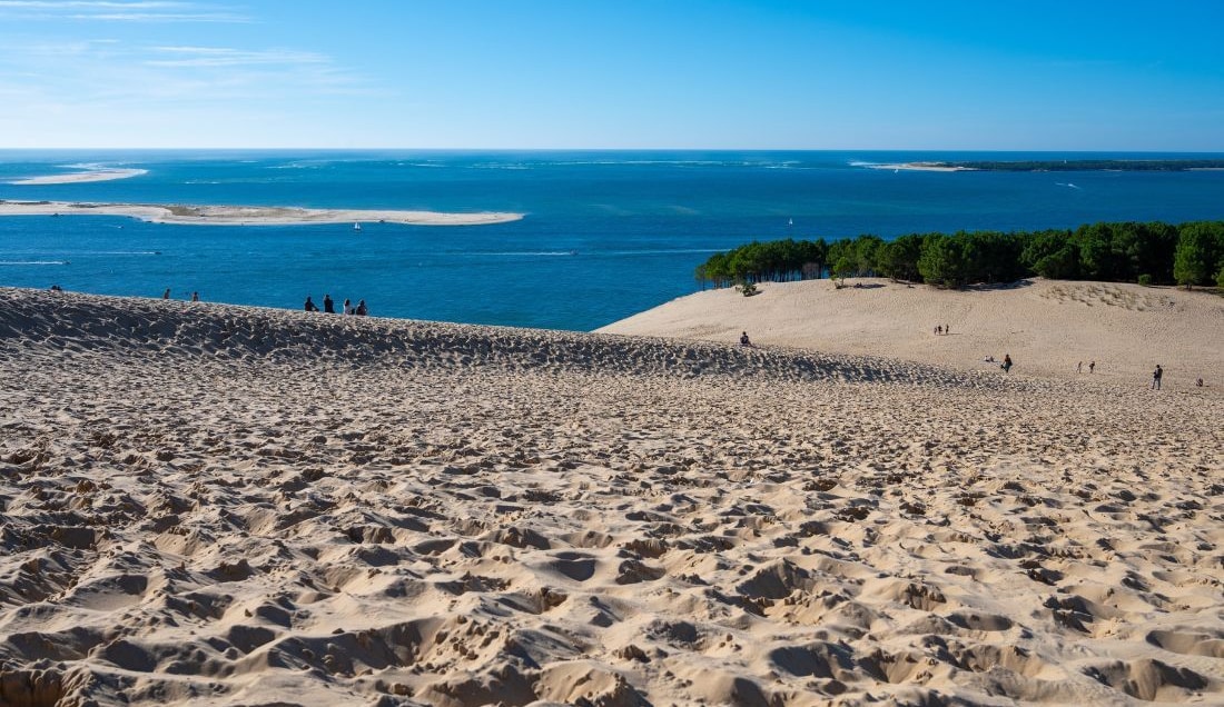 See Dune du Pilat—the tallest sand dune in Europe