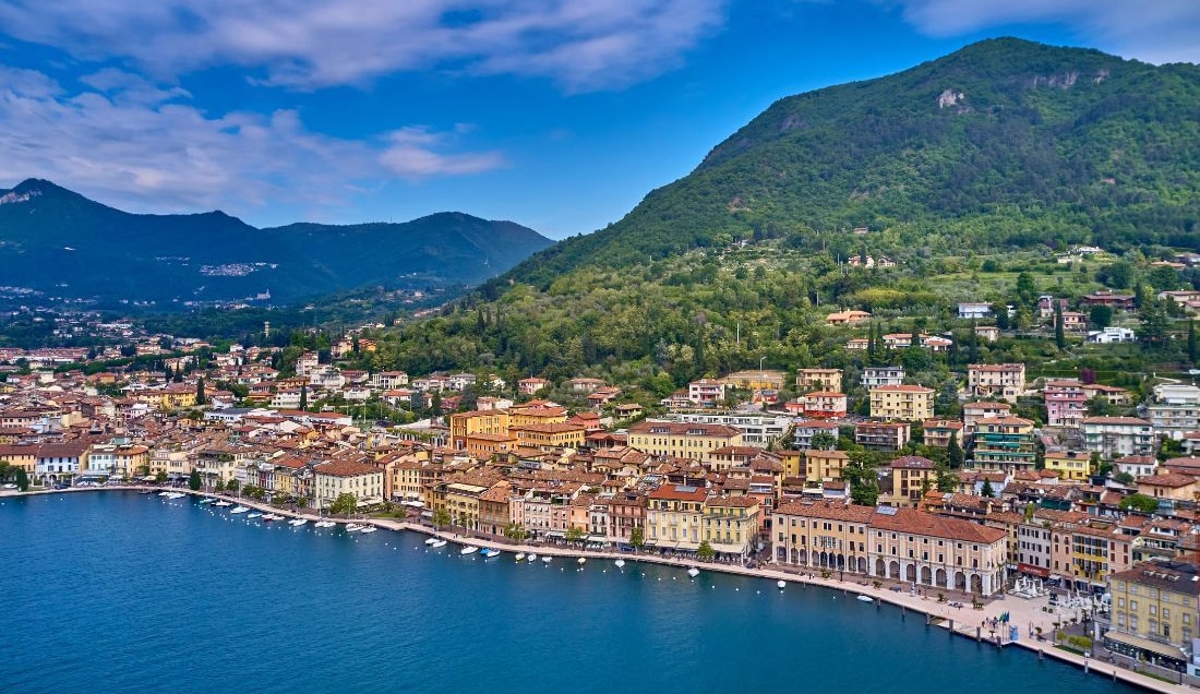 Visit the beautiful town of Salo on a Lake Garda boat trip