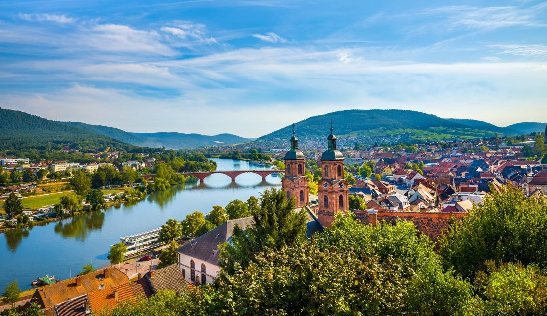 Discover the  picturesque town Miltenberg